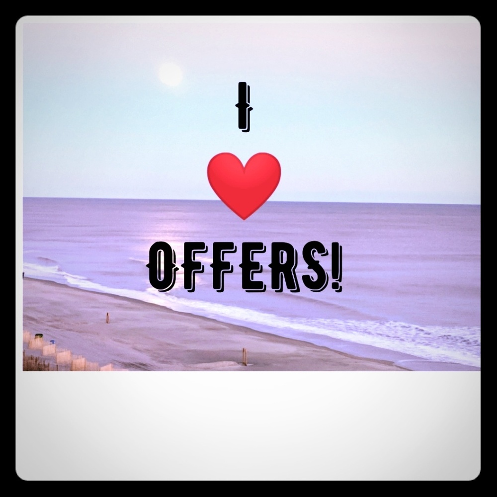 🔥Offers🔥on all closet items